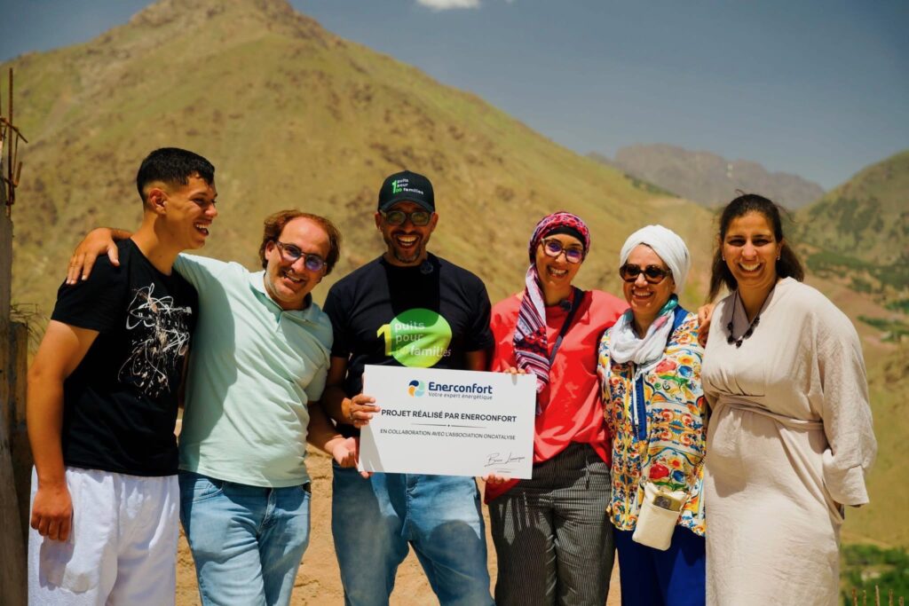 Équipe Enerconfort et On Catalyse lors de l’inauguration du projet solaire humanitaire à Imlil au Maroc